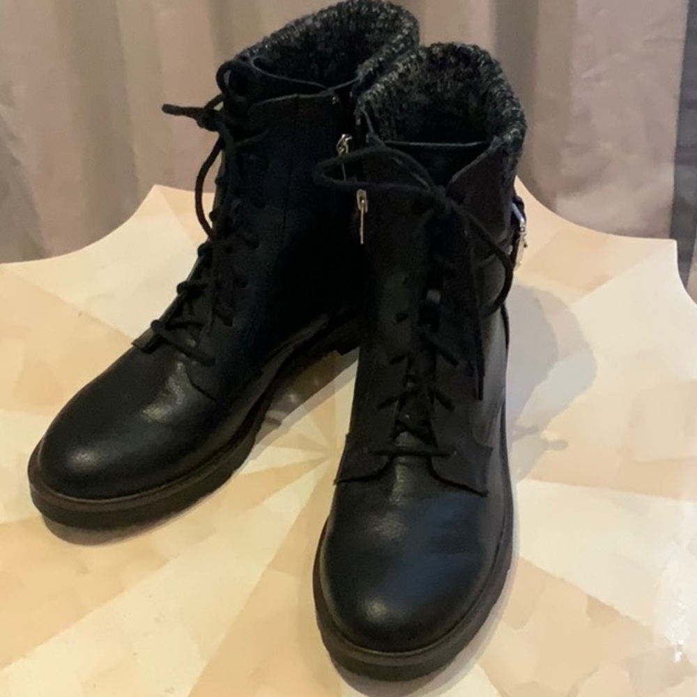 Tommy Hifiger black boots, size 10